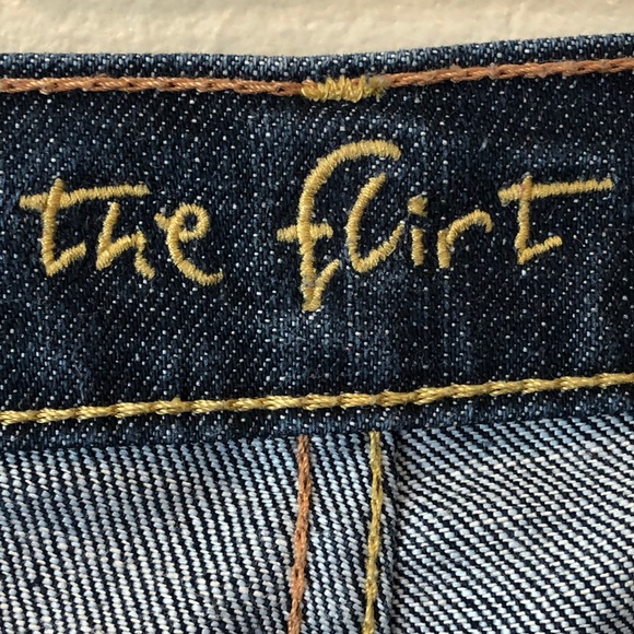 Old Navy Jeans The Flirt Boot Cut Size 12 Long - Picture 15 of 15